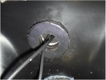 Fitting a Scanstrut deck seal to an RTM Tempo