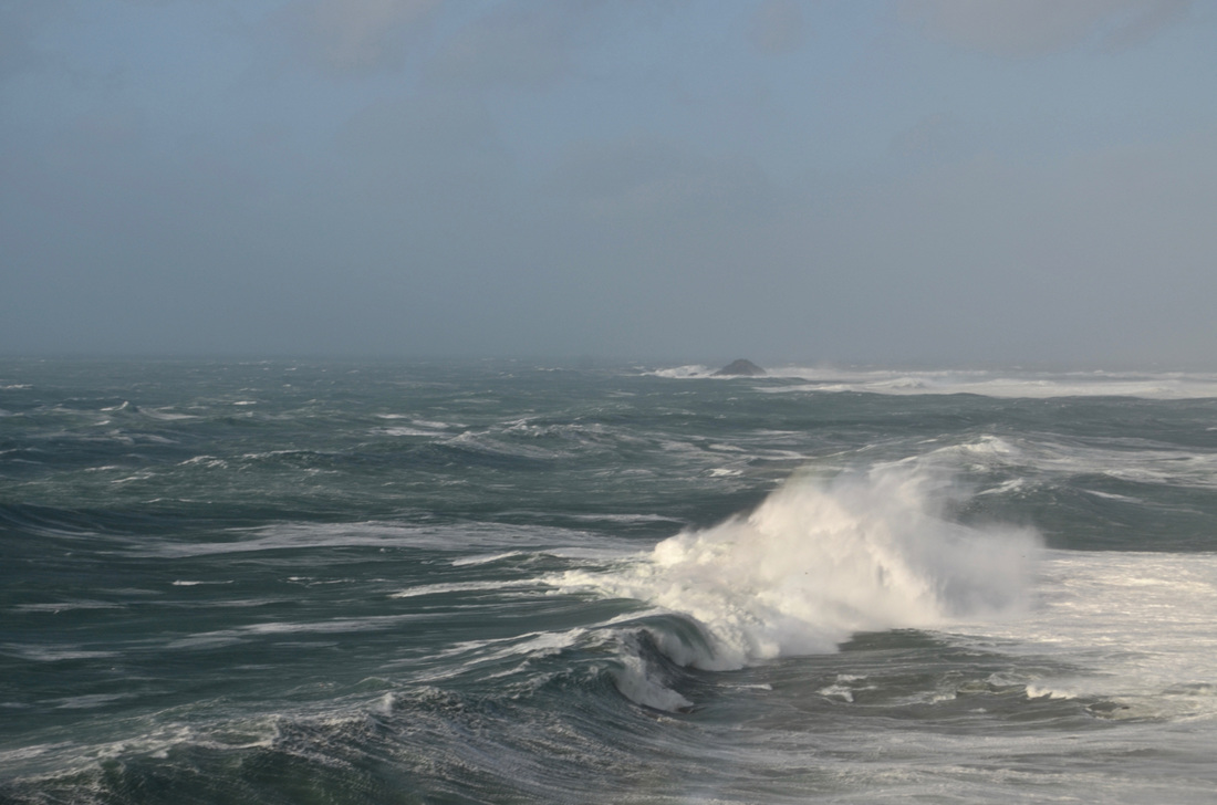 Big Swell from Storm Imogen breaking on the Cowloe Reef at Sennen