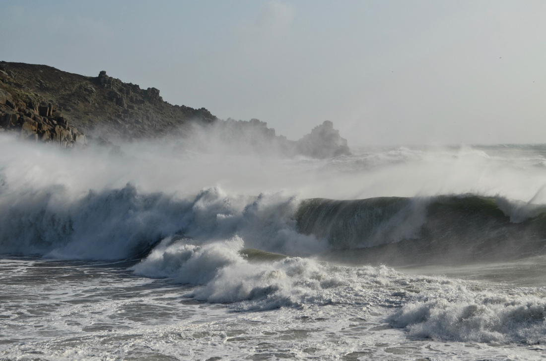 Huge Wave from Storm Imogen at Lamorna Cove