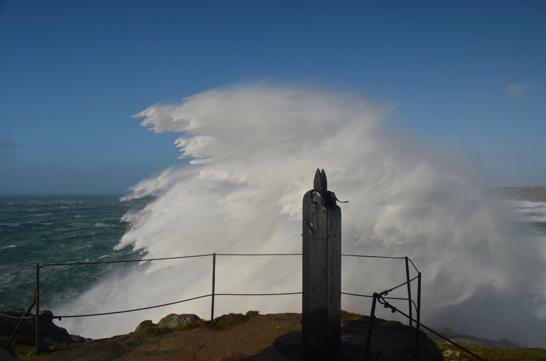 Huge Wave from Storm Imogen at Sennen